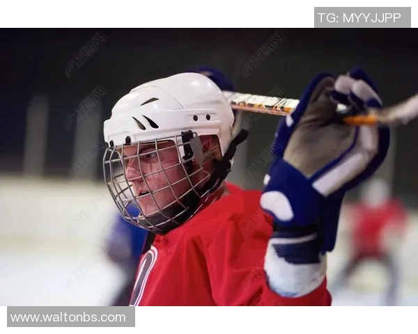 曾是足球巨星如今挑战冰球赛场的传奇人物画像