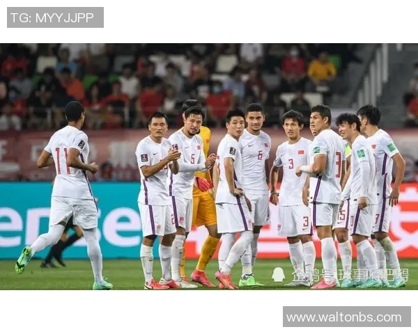 顶级足球球星的饮食秘诀：如何通过饮食保持最佳状态与竞技表现